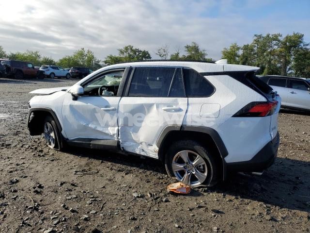 Photo 11 of 2025 TOYOTA RAV4 XLE (VIN 4T3RWRFV4SU164413)