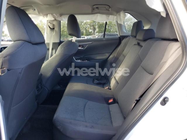 Photo 13 of 2025 TOYOTA RAV4 XLE (VIN 4T3RWRFV4SU164413)