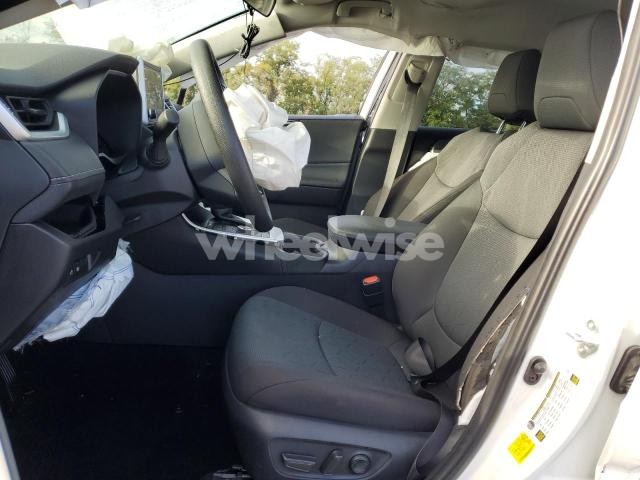 Photo 7 of 2025 TOYOTA RAV4 XLE (VIN 4T3RWRFV4SU164413)
