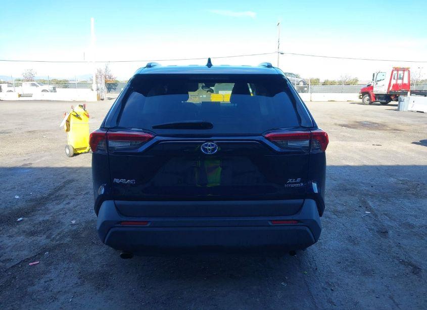 Photo 16 of 2021 Toyota Rav4 HYBRID XLE (VIN 4T3RWRFV5MU019187)