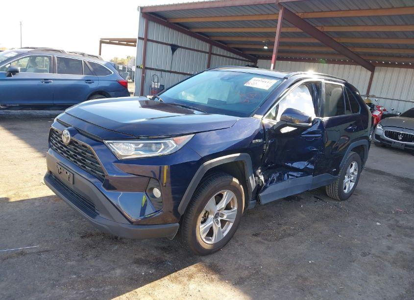 Photo 2 of 2021 Toyota Rav4 HYBRID XLE (VIN 4T3RWRFV5MU019187)