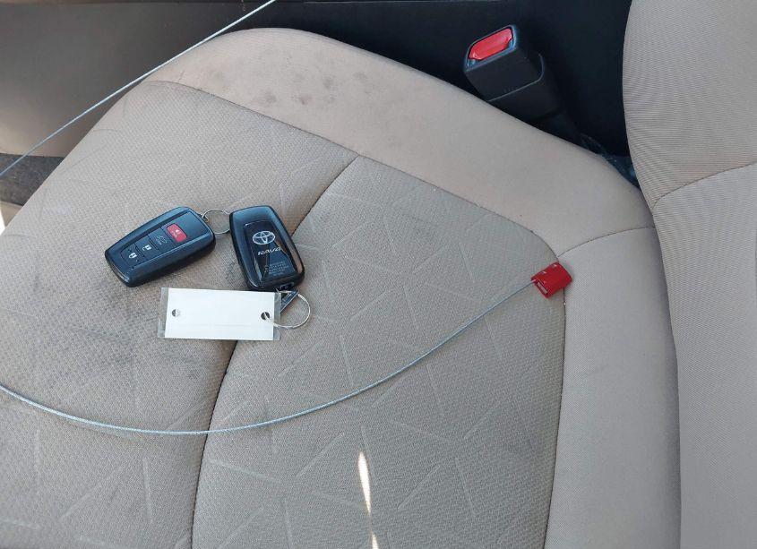 Photo 11 of 2021 Toyota Rav4 HYBRID XLE (VIN 4T3RWRFV5MU049368)