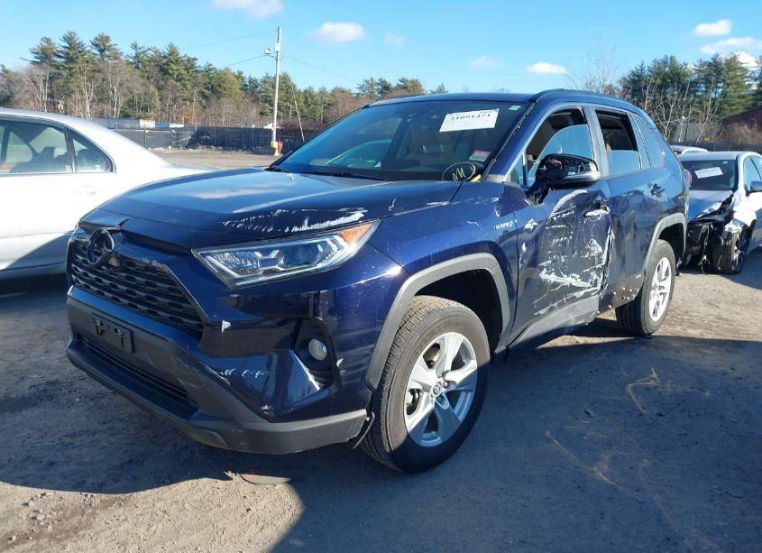 Photo 2 of 2021 Toyota Rav4 HYBRID XLE (VIN 4T3RWRFV5MU049368)