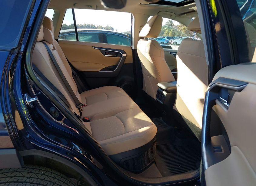 Photo 8 of 2021 Toyota Rav4 HYBRID XLE (VIN 4T3RWRFV5MU049368)