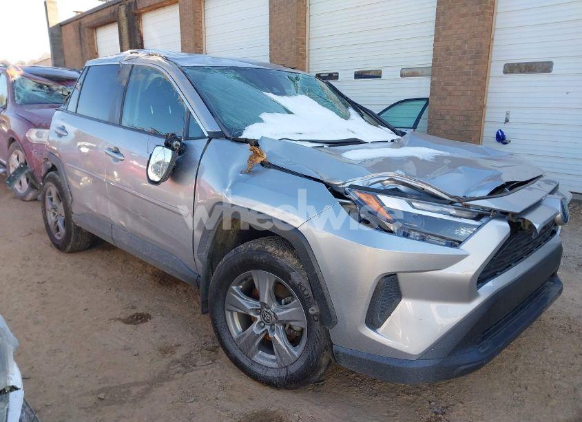 2022 Toyota Rav4 HYBRID XLE (VIN 4T3RWRFV5NU059190) main photo