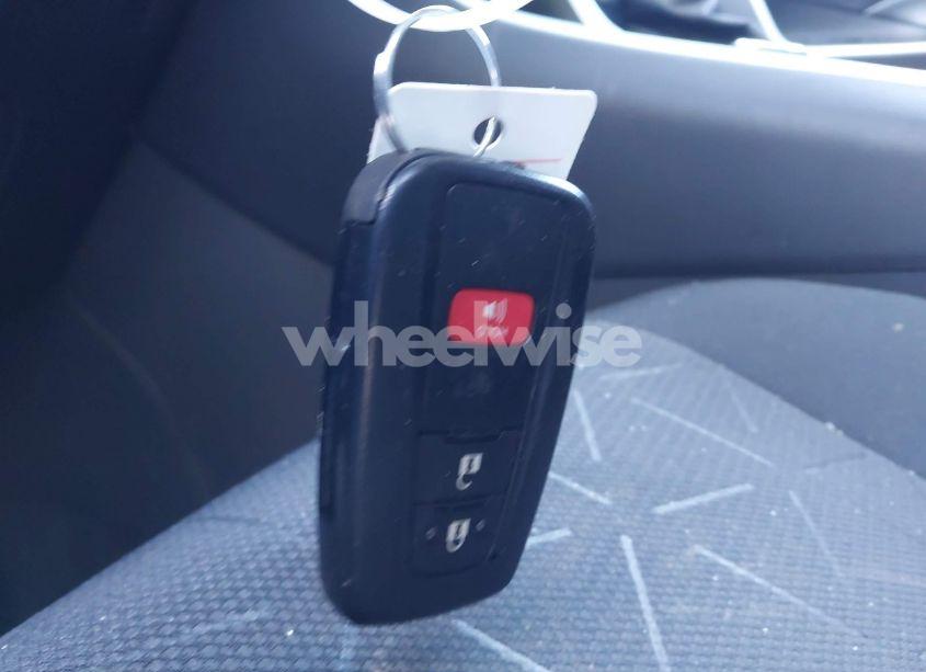 Photo 11 of 2022 Toyota Rav4 HYBRID XLE (VIN 4T3RWRFV5NU059190)