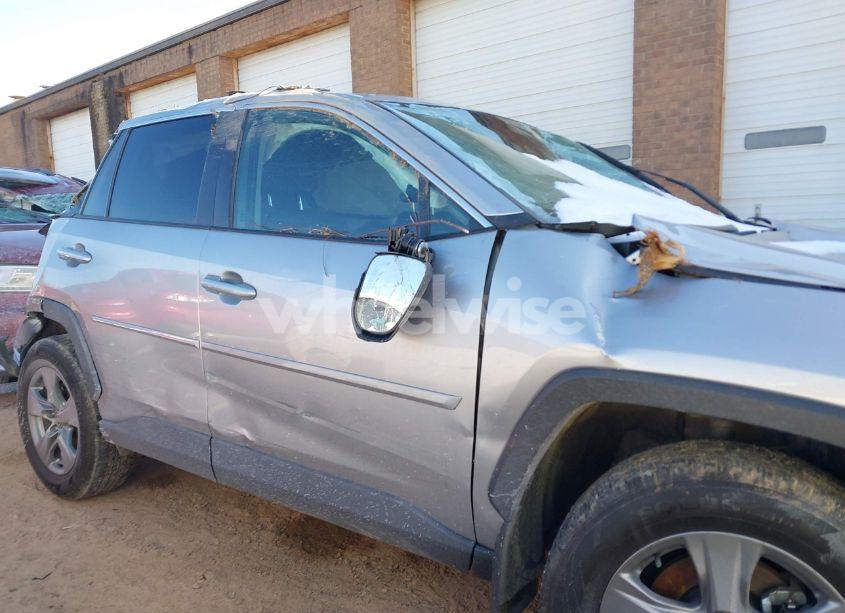 Photo 13 of 2022 Toyota Rav4 HYBRID XLE (VIN 4T3RWRFV5NU059190)