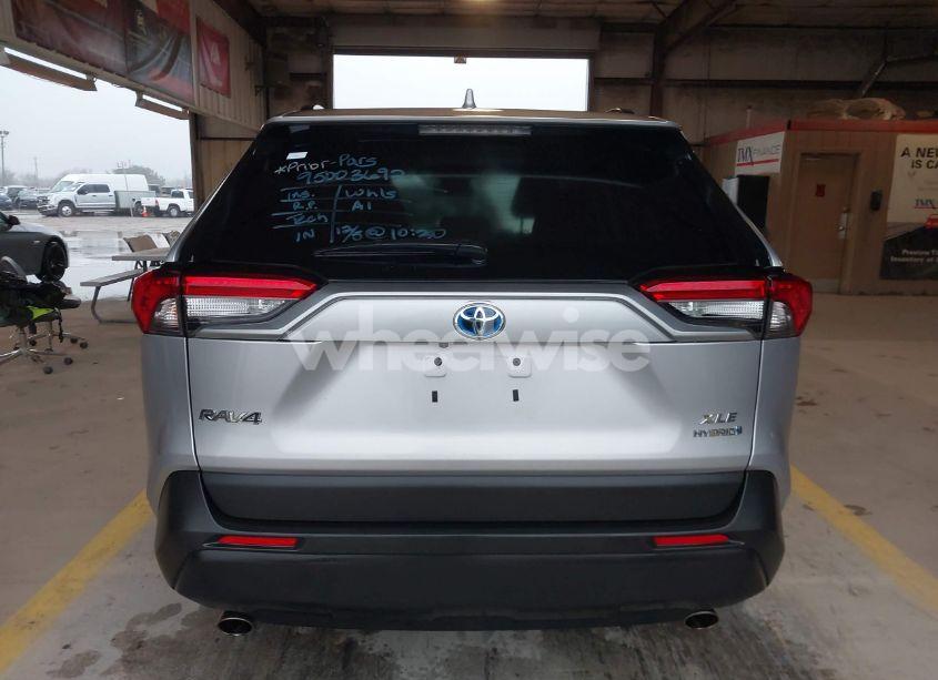 Photo 16 of 2022 Toyota Rav4 HYBRID XLE (VIN 4T3RWRFV5NU064972)