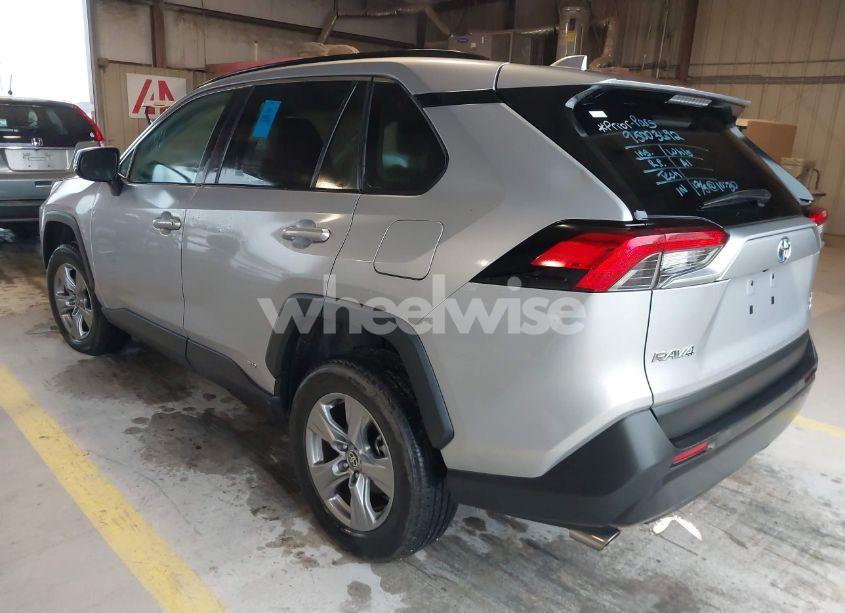 Photo 3 of 2022 Toyota Rav4 HYBRID XLE (VIN 4T3RWRFV5NU064972)