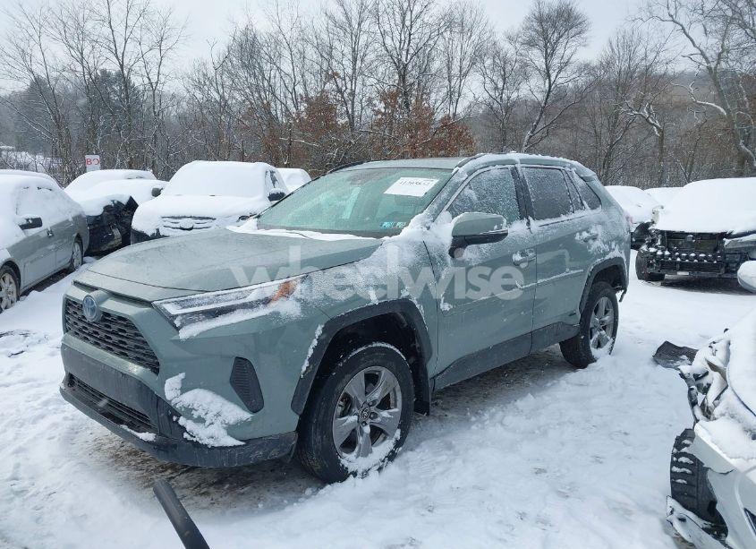 Photo 2 of 2022 Toyota Rav4 HYBRID XLE (VIN 4T3RWRFV5NU072974)