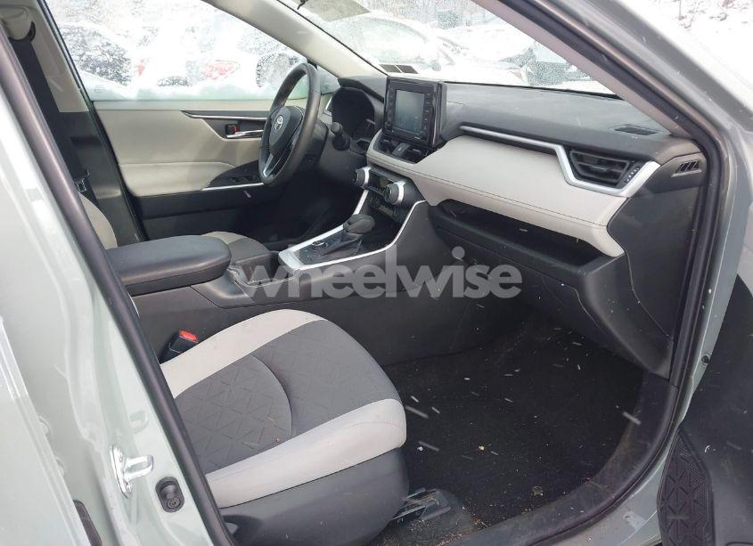 Photo 5 of 2022 Toyota Rav4 HYBRID XLE (VIN 4T3RWRFV5NU072974)