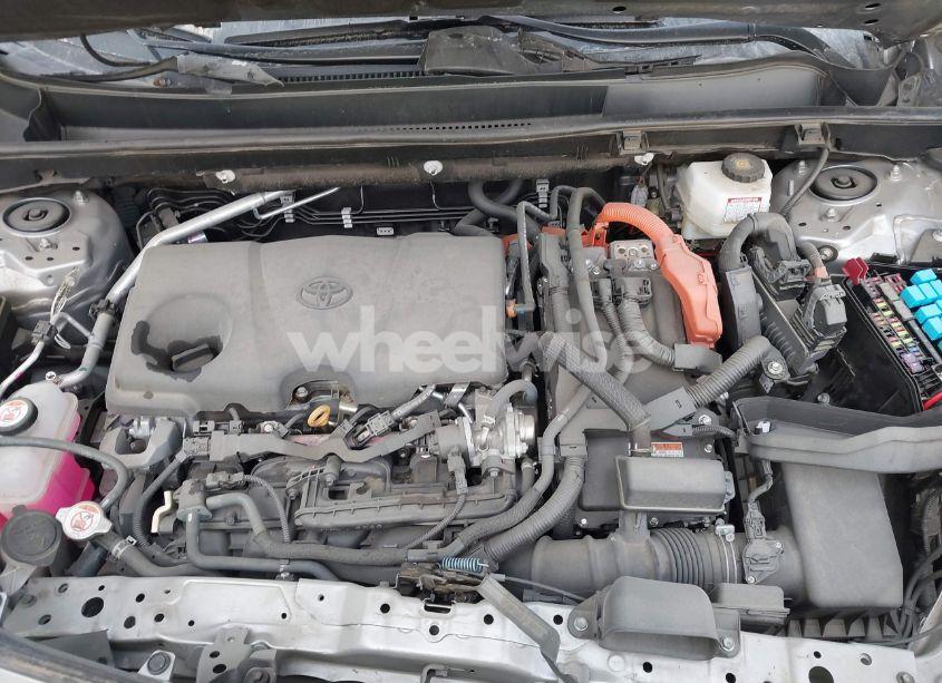 Photo 10 of 2022 Toyota Rav4 HYBRID XLE (VIN 4T3RWRFV5NU075034)