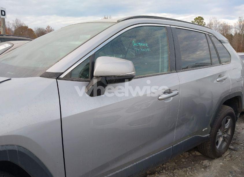 Photo 14 of 2022 Toyota Rav4 HYBRID XLE (VIN 4T3RWRFV5NU075034)