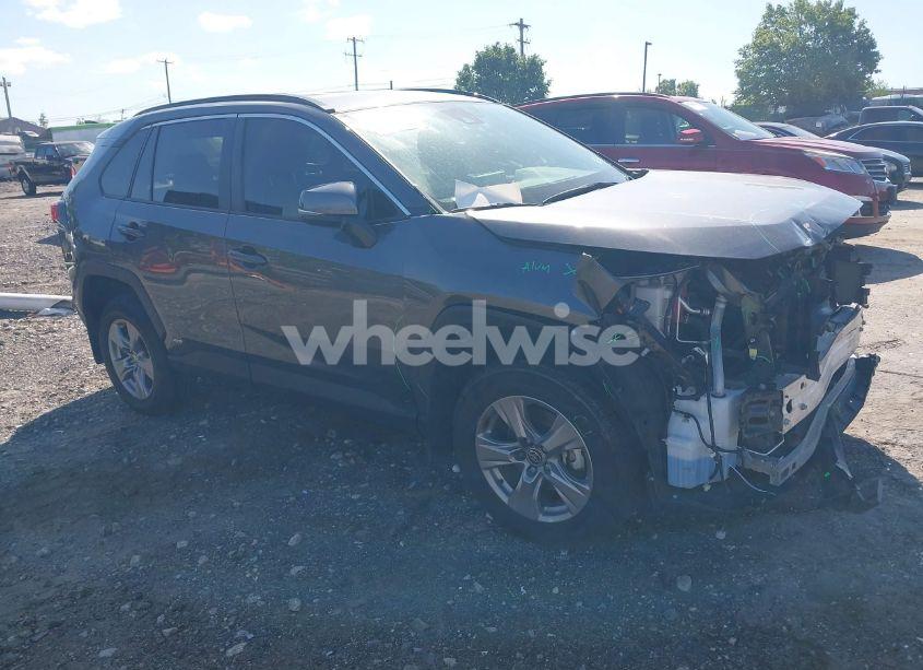 2024 Toyota Rav4 HYBRID XLE (VIN 4T3RWRFV5RU117417) main photo