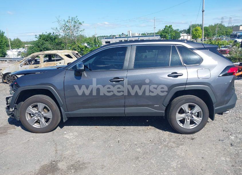 Photo 14 of 2024 Toyota Rav4 HYBRID XLE (VIN 4T3RWRFV5RU117417)