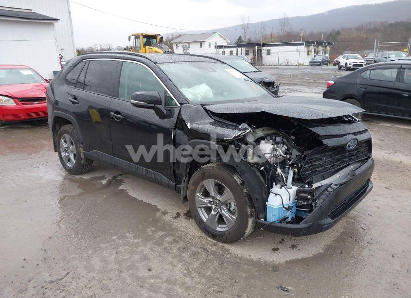 2024 Toyota Rav4 HYBRID XLE (VIN 4T3RWRFV5RU158422) main photo