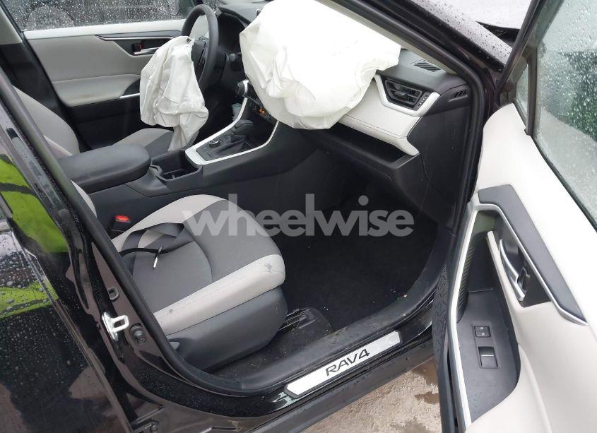 Photo 5 of 2024 Toyota Rav4 HYBRID XLE (VIN 4T3RWRFV5RU158422)