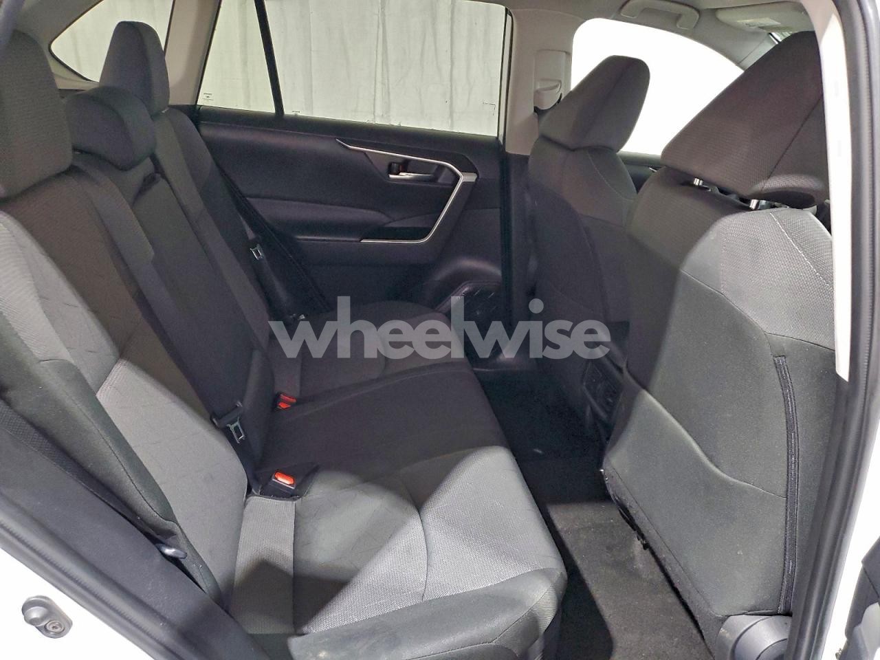 Photo 11 of 2025 TOYOTA RAV4 XLE (VIN 4T3RWRFV5SU167448)