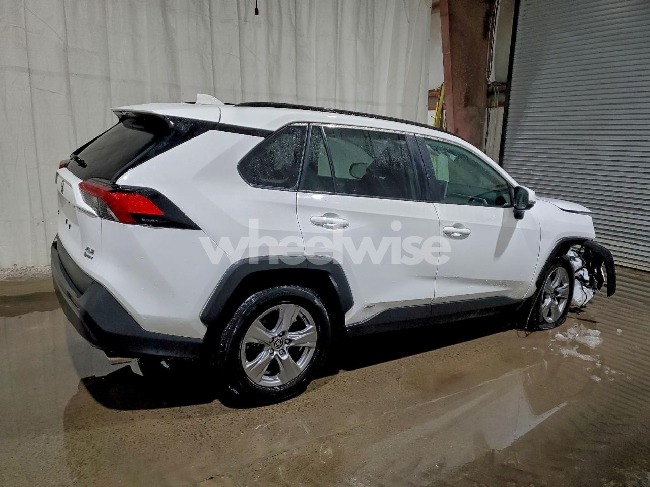 Photo 3 of 2025 TOYOTA RAV4 XLE (VIN 4T3RWRFV5SU167448)