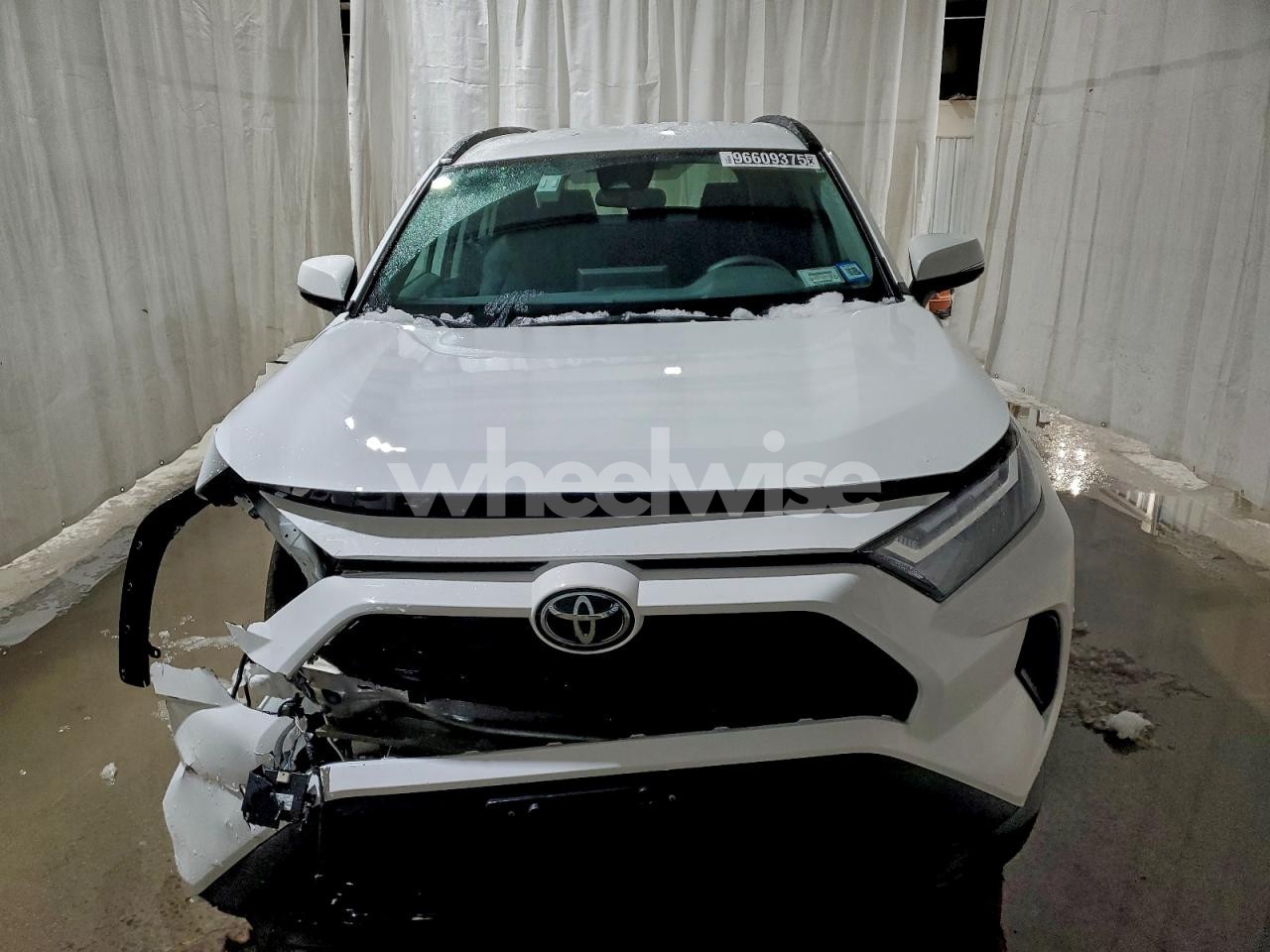 Photo 5 of 2025 TOYOTA RAV4 XLE (VIN 4T3RWRFV5SU167448)
