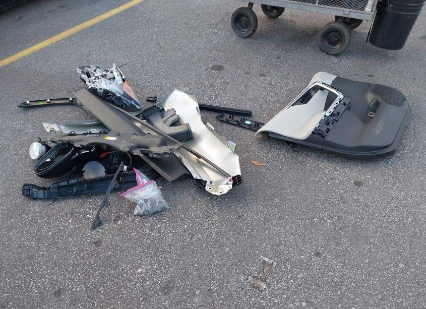 Photo 12 of 2021 Toyota Rav4 HYBRID XLE (VIN 4T3RWRFV6MU012684)