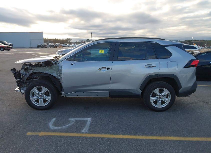 Photo 15 of 2021 Toyota Rav4 HYBRID XLE (VIN 4T3RWRFV6MU012684)