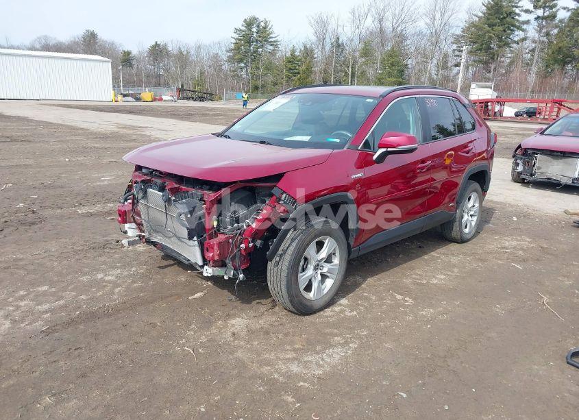 Photo 2 of 2021 Toyota Rav4 HYBRID XLE (VIN 4T3RWRFV6MU027704)