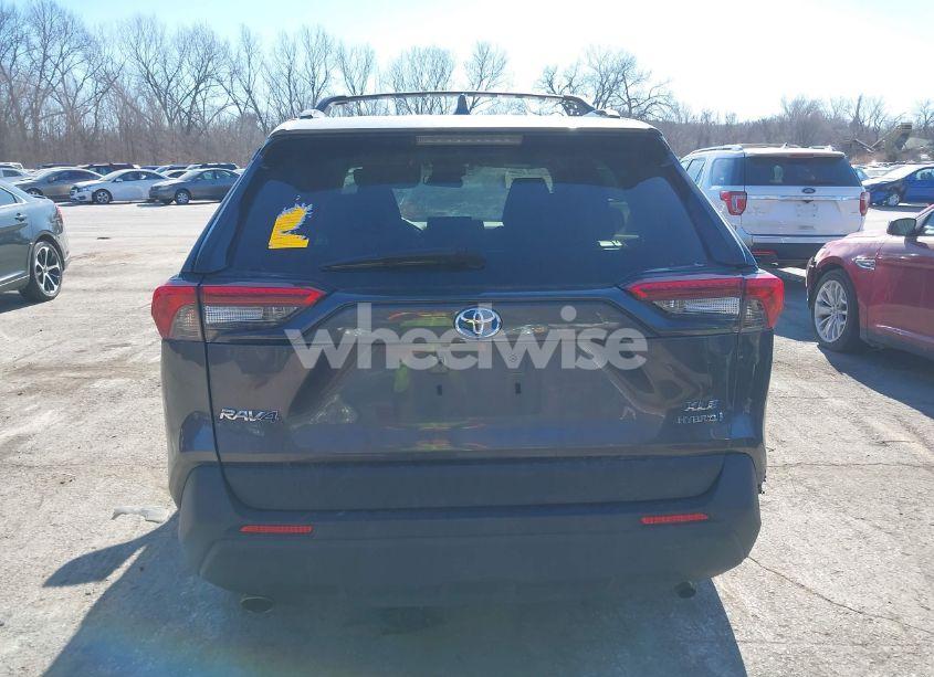 Photo 16 of 2021 Toyota Rav4 HYBRID XLE (VIN 4T3RWRFV6MU037326)