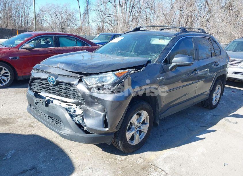 Photo 2 of 2021 Toyota Rav4 HYBRID XLE (VIN 4T3RWRFV6MU037326)