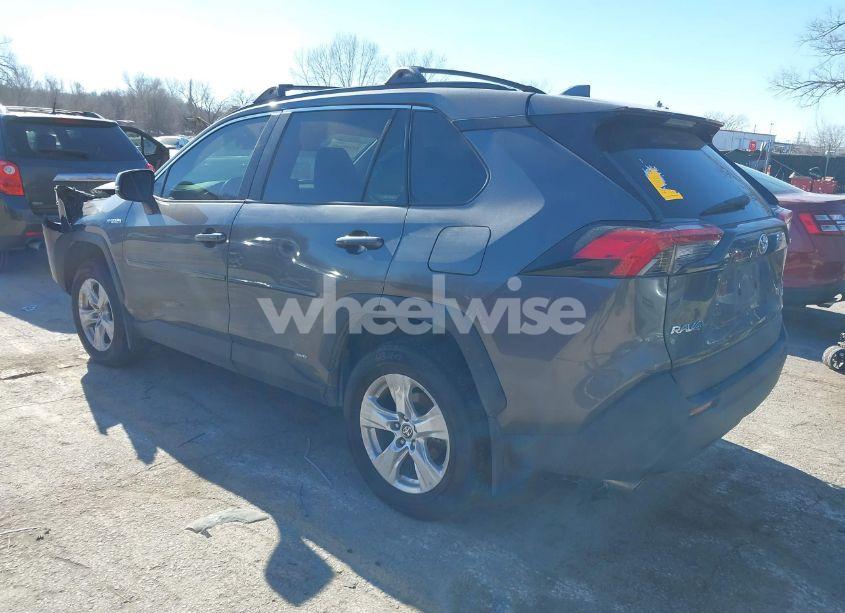 Photo 3 of 2021 Toyota Rav4 HYBRID XLE (VIN 4T3RWRFV6MU037326)