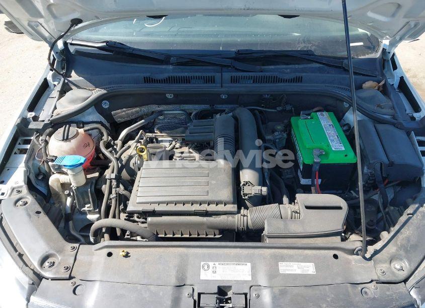 Photo 10 of 2016 Volkswagen Jetta 1.4T S (VIN 4T3RWRFV6NU******)
