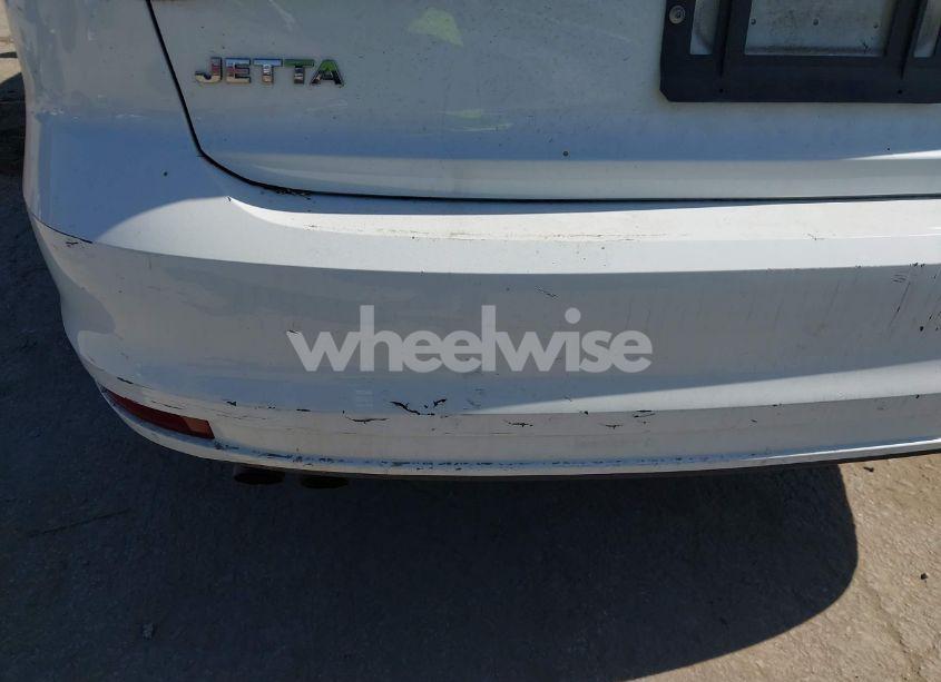 Photo 13 of 2016 Volkswagen Jetta 1.4T S (VIN 4T3RWRFV6NU******)