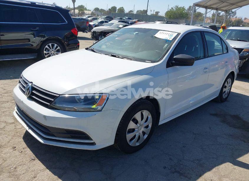 Photo 2 of 2016 Volkswagen Jetta 1.4T S (VIN 4T3RWRFV6NU******)