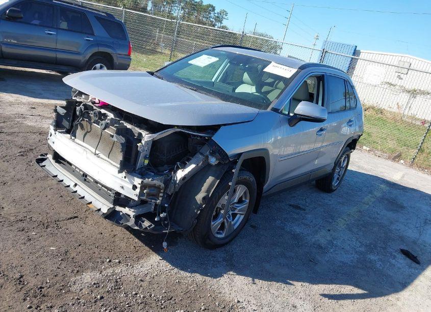 Photo 2 of 2022 Toyota Rav4 HYBRID XLE (VIN 4T3RWRFV6NU060865)