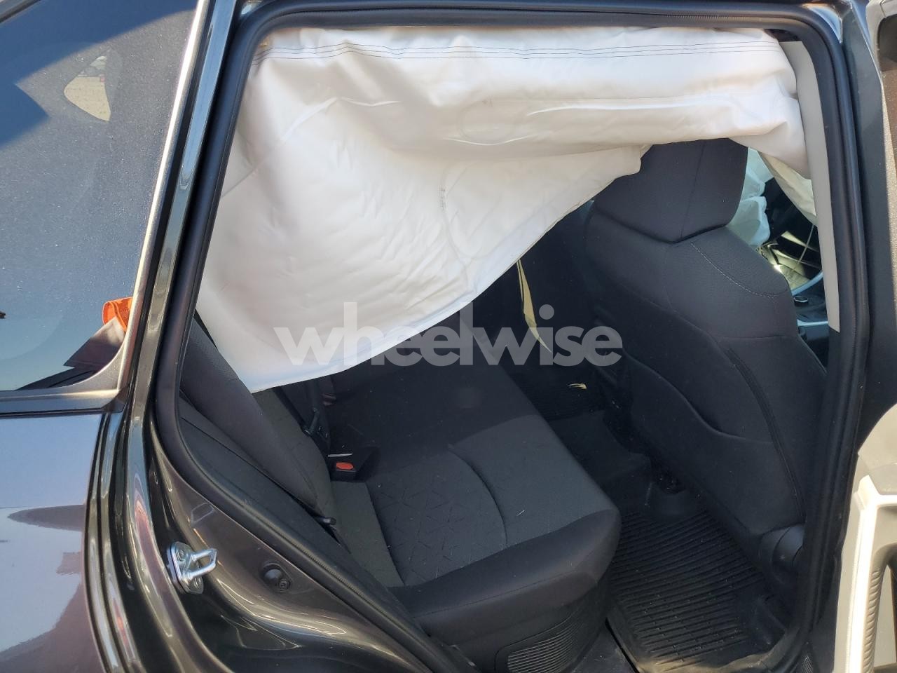 Photo 11 of 2022 TOYOTA RAV4 XLE (VIN 4T3RWRFV6NU075074)