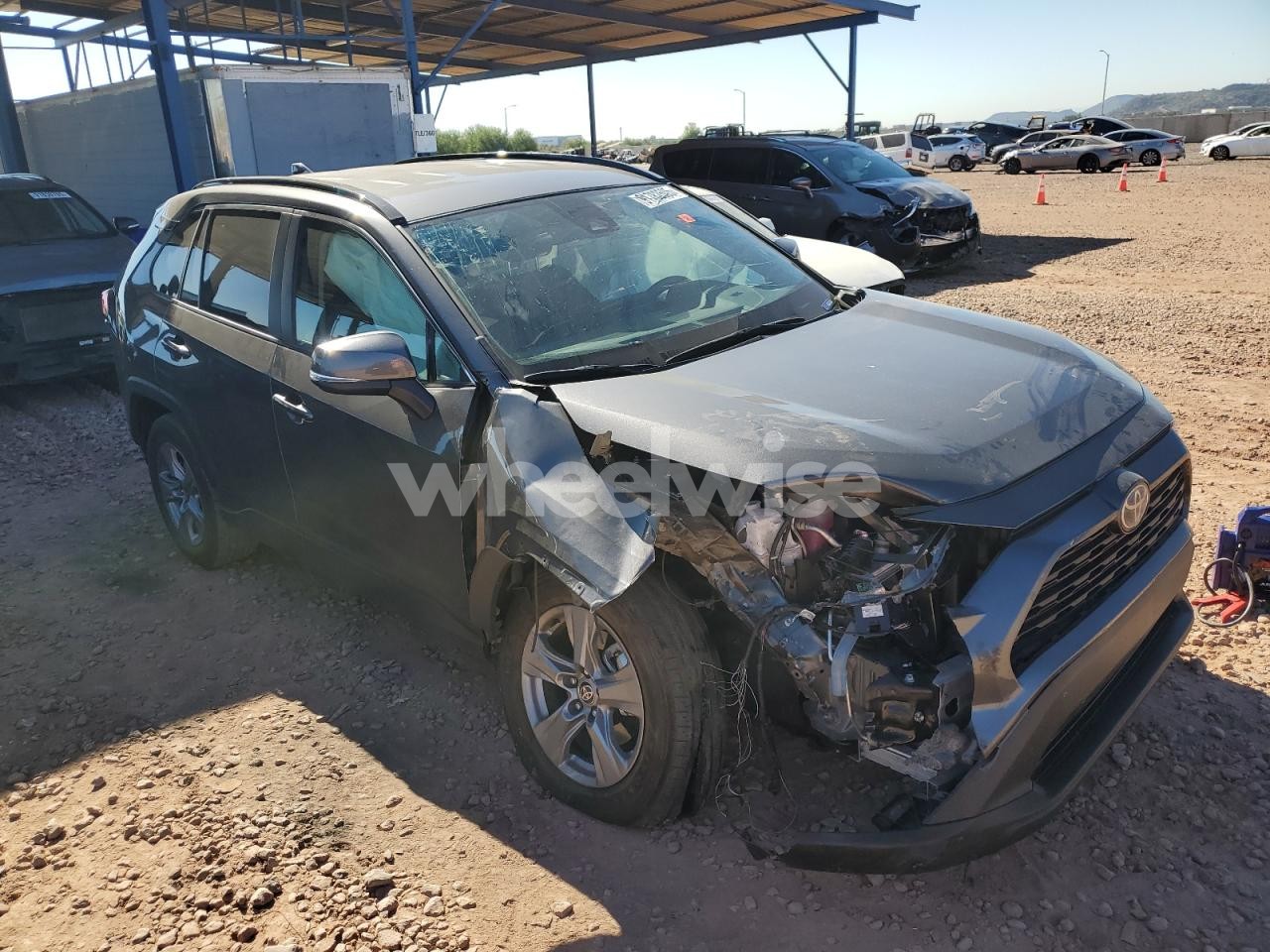 Photo 4 of 2022 TOYOTA RAV4 XLE (VIN 4T3RWRFV6NU075074)