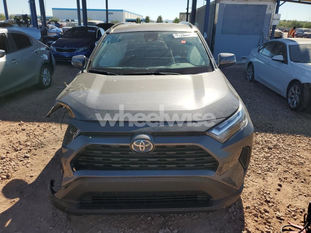 Photo 5 of 2022 TOYOTA RAV4 XLE (VIN 4T3RWRFV6NU075074)