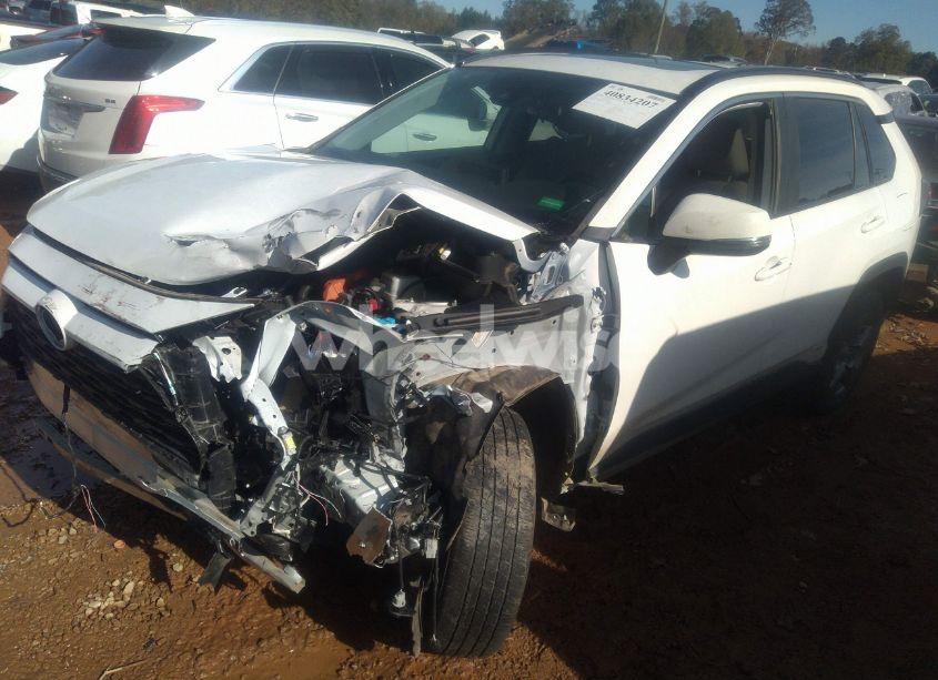Photo 2 of 2022 Toyota Rav4 HYBRID XLE (VIN 4T3RWRFV6NU080436)
