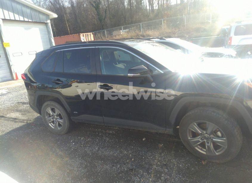 Photo 12 of 2023 Toyota Rav4 HYBRID XLE (VIN 4T3RWRFV6PU090953)