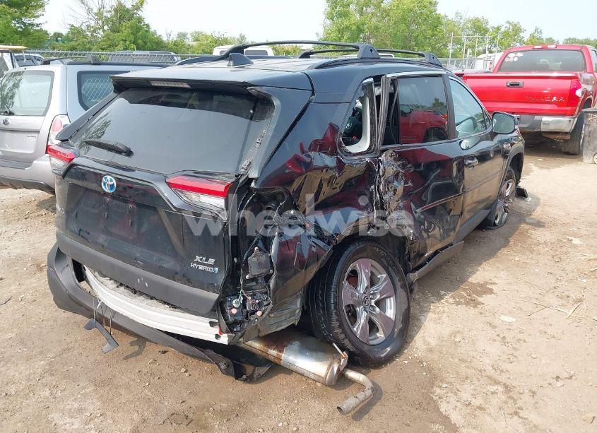 Photo 4 of 2024 Toyota Rav4 HYBRID XLE (VIN 4T3RWRFV6RU110167)