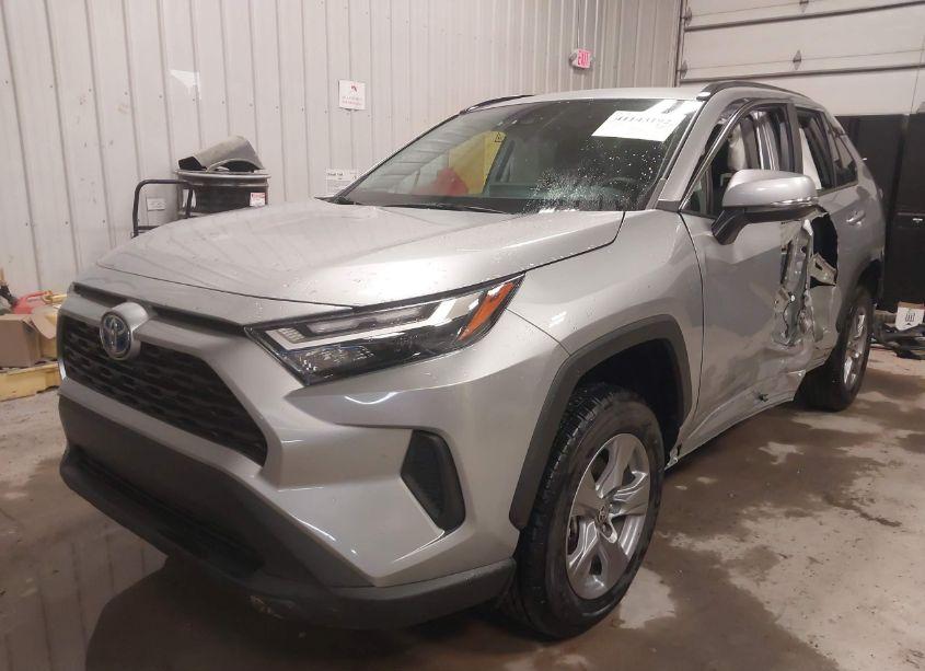 Photo 2 of 2024 Toyota Rav4 HYBRID XLE (VIN 4T3RWRFV6RU125025)