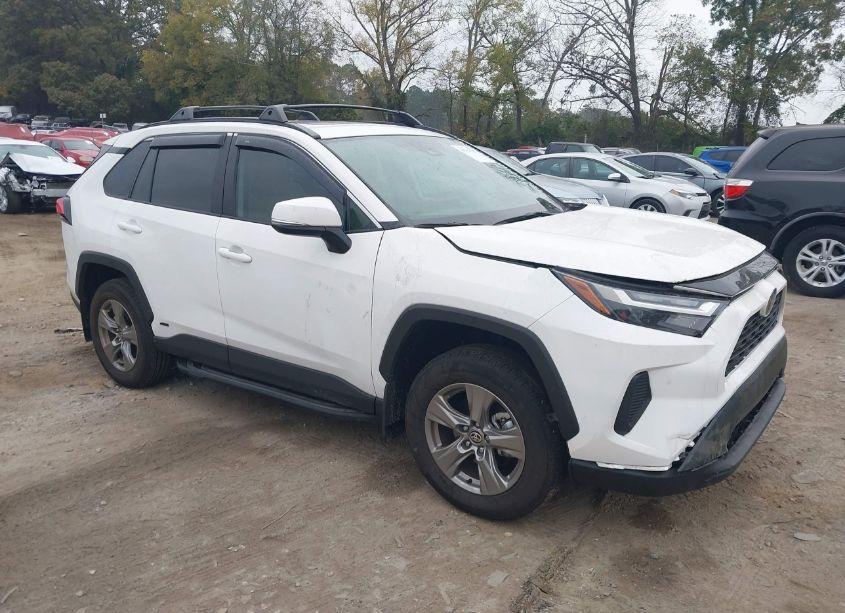 2024 Toyota Rav4 HYBRID XLE (VIN 4T3RWRFV6RU144013) main photo