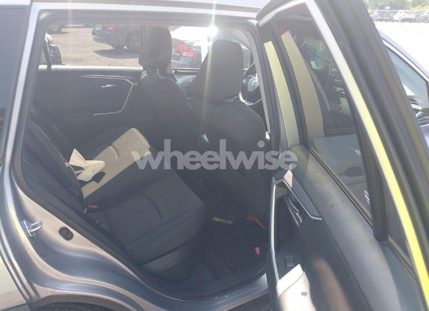 Photo 8 of 2021 Toyota Rav4 HYBRID XLE (VIN 4T3RWRFV7MU043264)