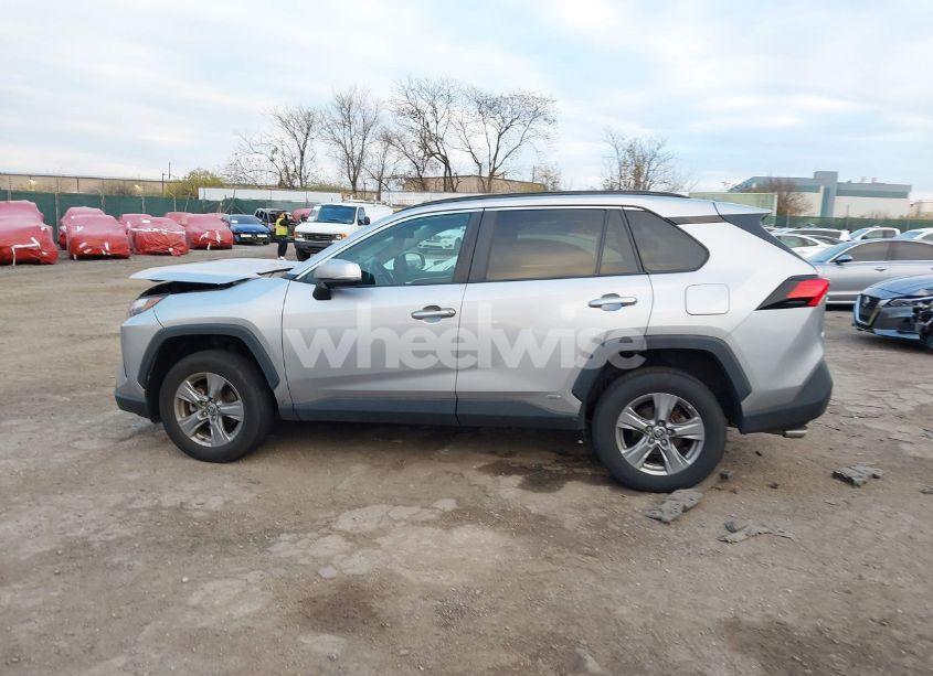 Photo 14 of 2022 Toyota Rav4 HYBRID XLE (VIN 4T3RWRFV7NU052211)