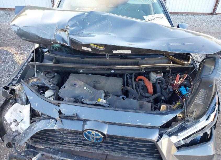 Photo 10 of 2022 Toyota Rav4 HYBRID XLE (VIN 4T3RWRFV7NU055996)