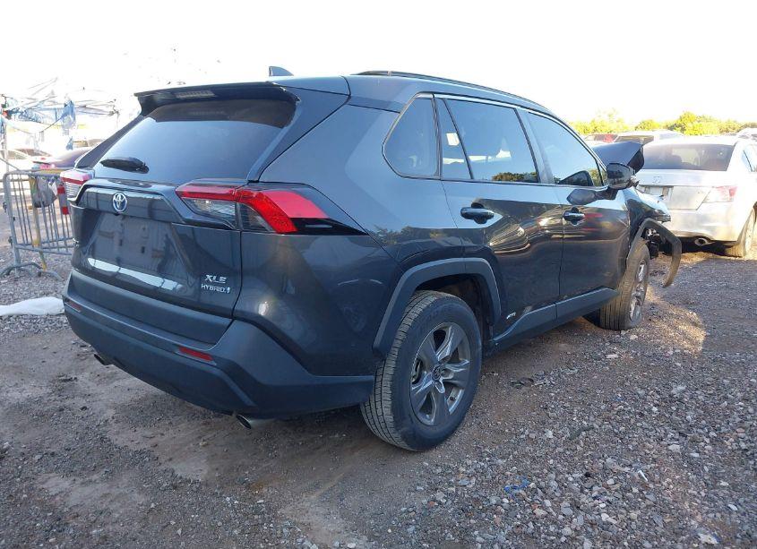 Photo 4 of 2022 Toyota Rav4 HYBRID XLE (VIN 4T3RWRFV7NU055996)