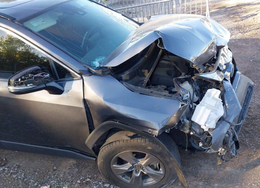 Photo 6 of 2022 Toyota Rav4 HYBRID XLE (VIN 4T3RWRFV7NU055996)