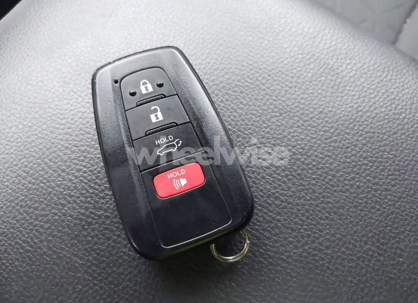 Photo 11 of 2022 Toyota Rav4 HYBRID XLE (VIN 4T3RWRFV7NU066318)