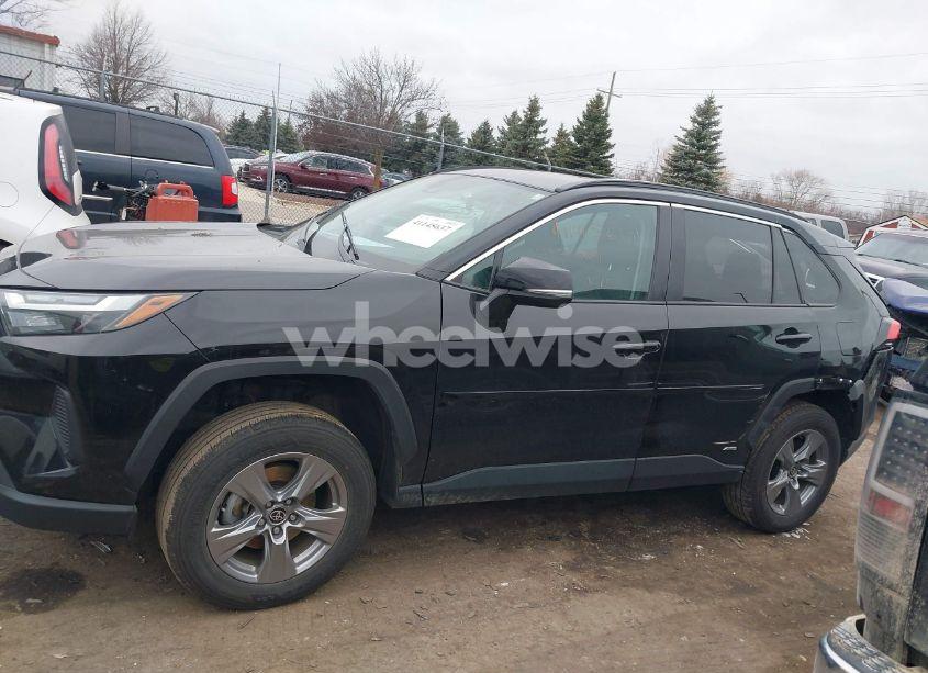 Photo 14 of 2022 Toyota Rav4 HYBRID XLE (VIN 4T3RWRFV7NU066318)
