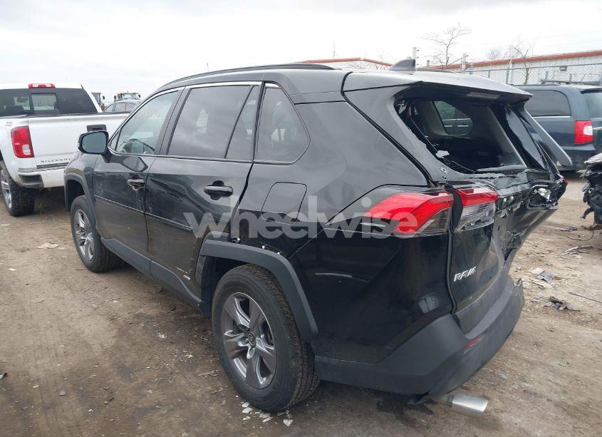 Photo 3 of 2022 Toyota Rav4 HYBRID XLE (VIN 4T3RWRFV7NU066318)